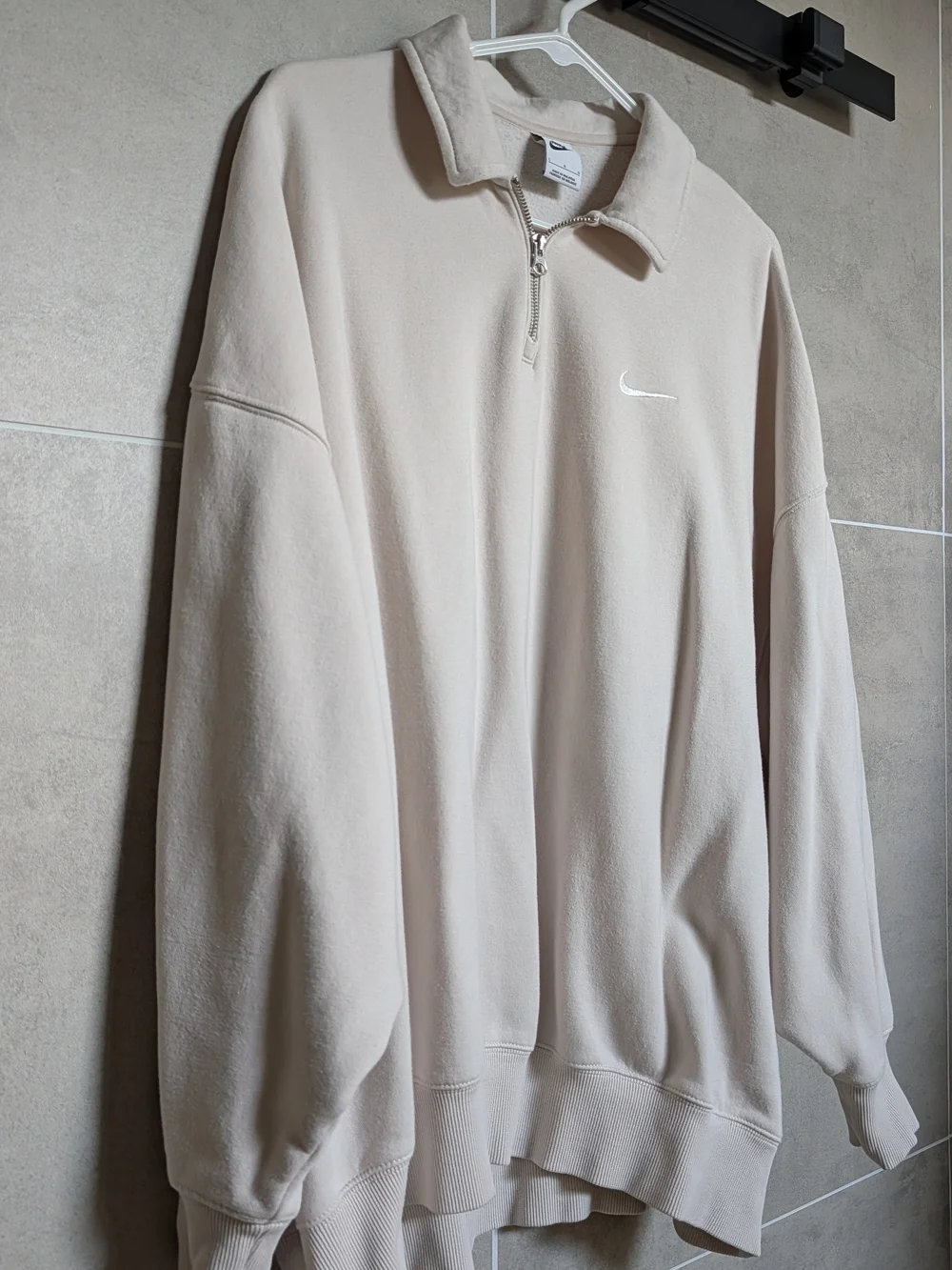 Nike Sportswear Large Phoenix Fleece Oversized 1/4 Zip Sweatshirt Cream